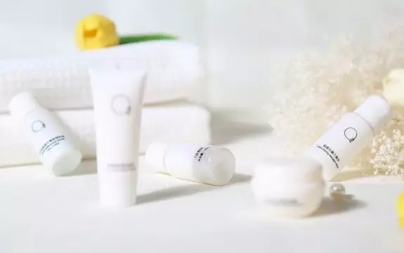 為什么企業(yè)現(xiàn)在都喜歡選擇化妝品代加工？